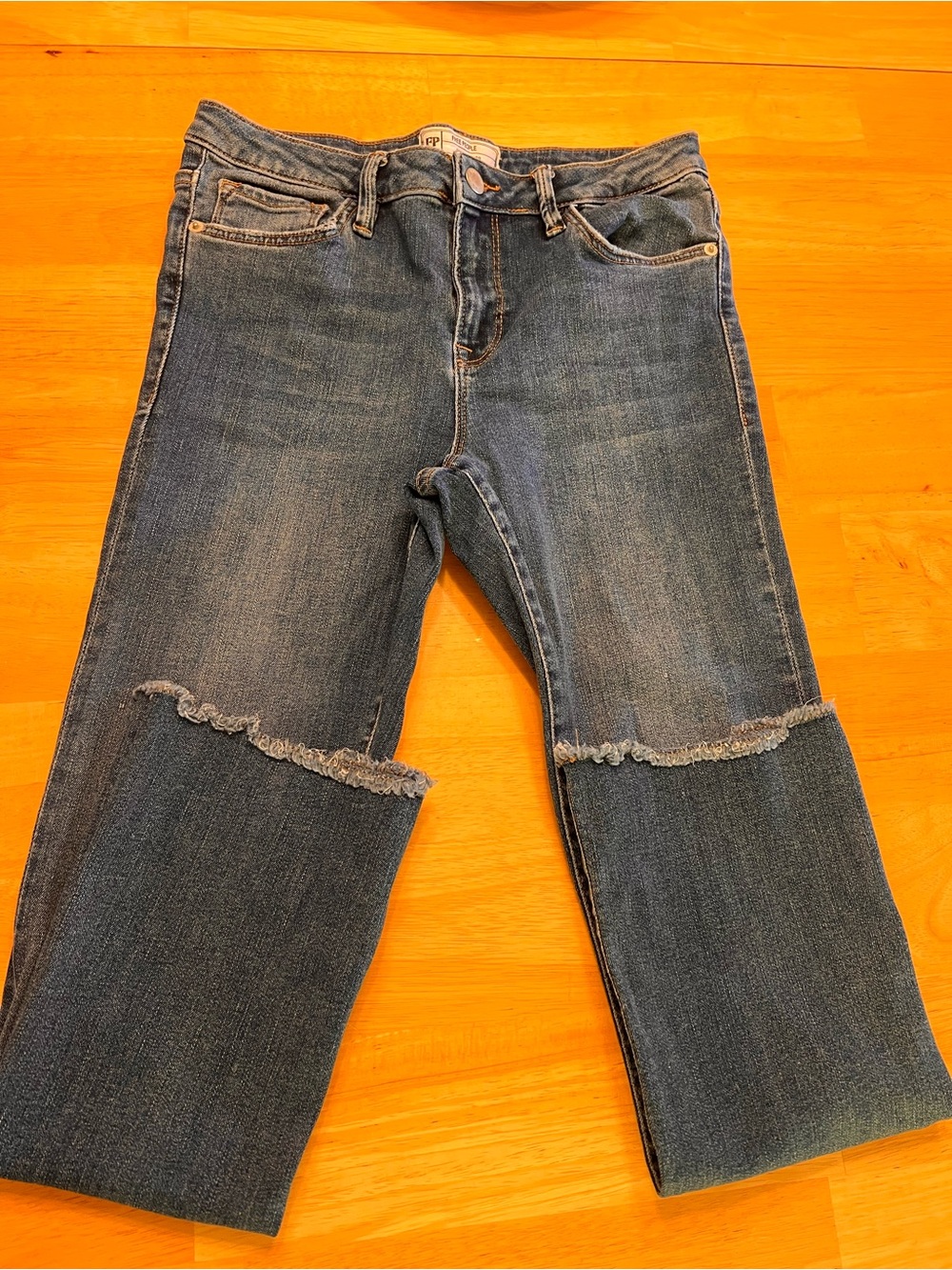 Free People Blue Distressed Cropped Jeans with Frayed hem